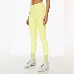 Aritzia TnAction TNABUTTER™ CHEEKY HI-RISE LEGGING